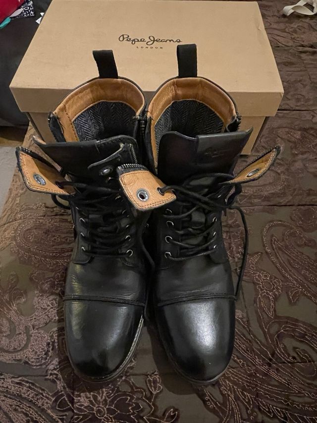 Botas Pepe Jeans Pele Pretas e Castanhas