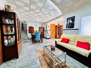Casa en venta en Algueña