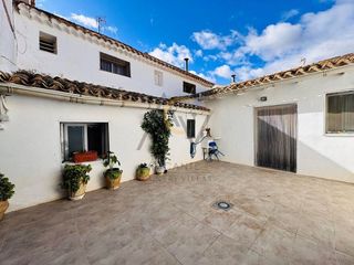 Casa en venta en Algueña