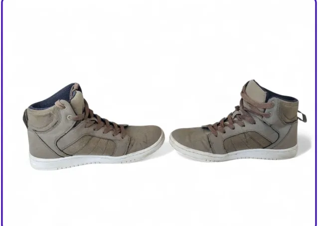 Zapatillas altas beige y grises