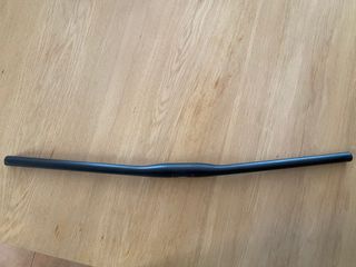 ⟾Manillar BTT XC Carbono UD Plano 760mm ⟽