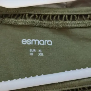 Camiseta verde manga corta