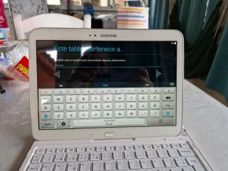 Tablet Samsung Galaxy con Teclado