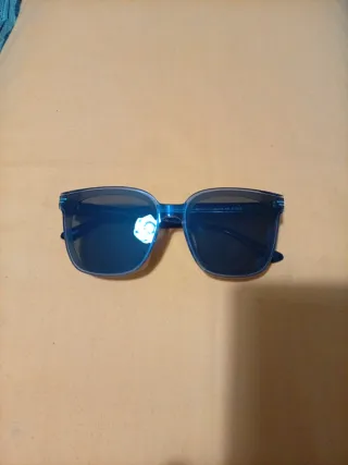 Occhiali da sole unisex grigi