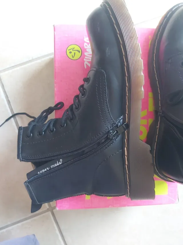 Botas militares negras