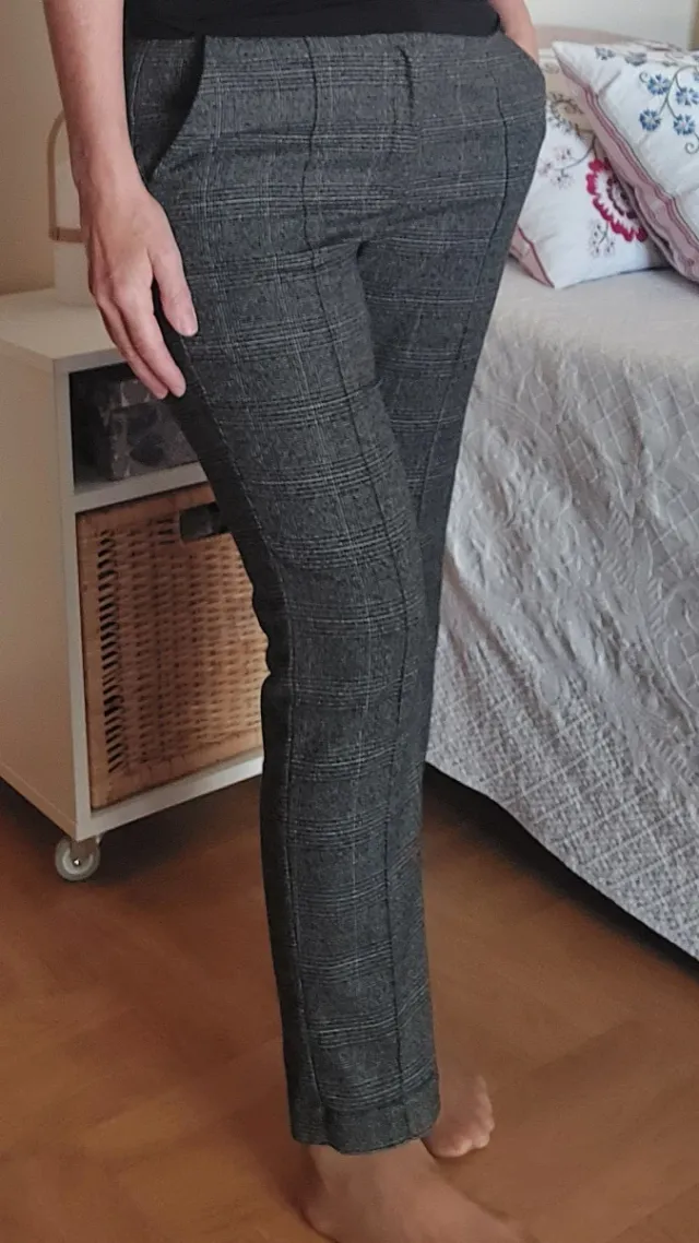 Pantalón cuadros Mango (Talla 38)