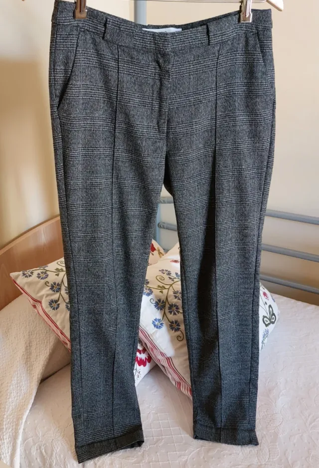 Pantalón cuadros Mango (Talla 38)
