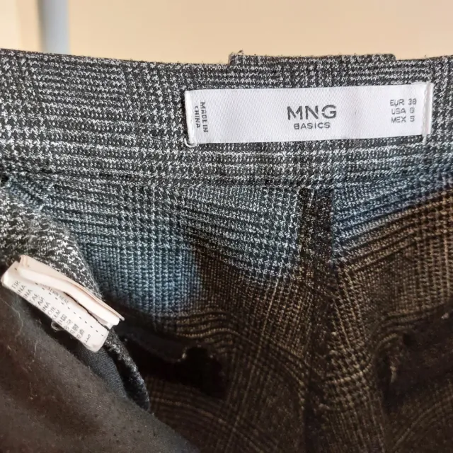 Pantalón cuadros Mango (Talla 38)