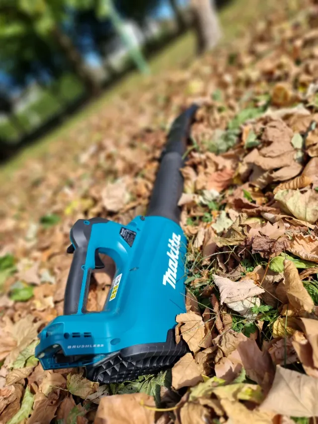 Soplador Makita 18V