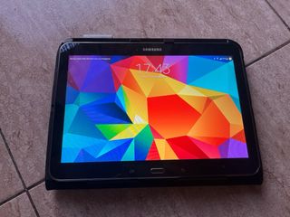 Samsung Galaxy Tab 4 con Teclado