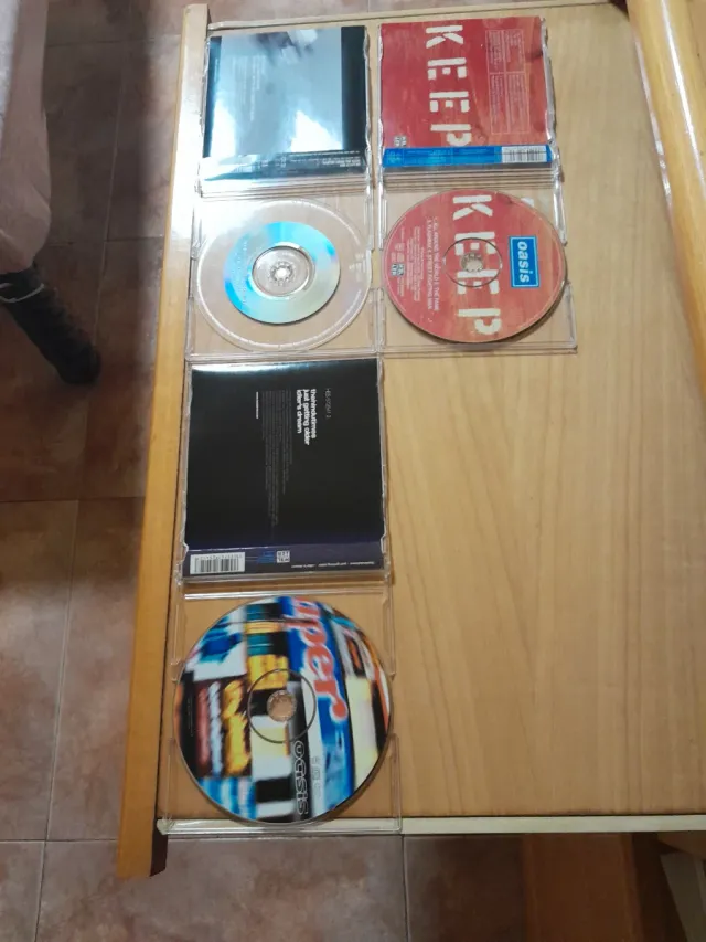 CD Oasis: Definitely Maybe + 3 singoli