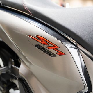 Honda SH 300i Sport Keyless con Top Box