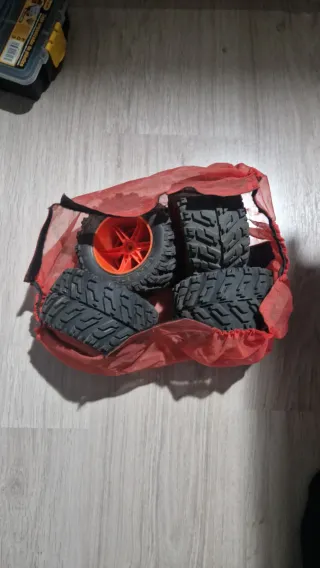Ruedas Traxxas Talon 2.8 (4 unidades)