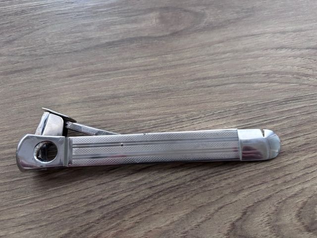 Cortapuros Domatus plateado