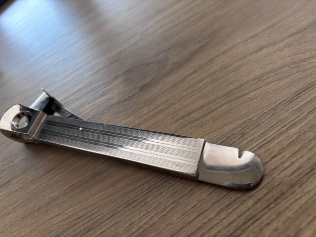 Cortapuros Domatus plateado