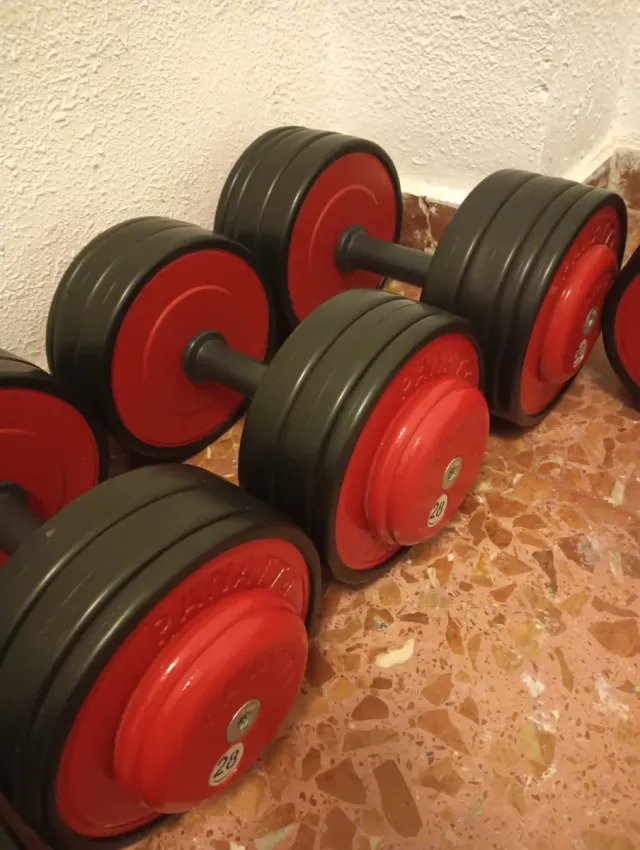 Mancuernas 26, 28 y 30kg (3 parejas)