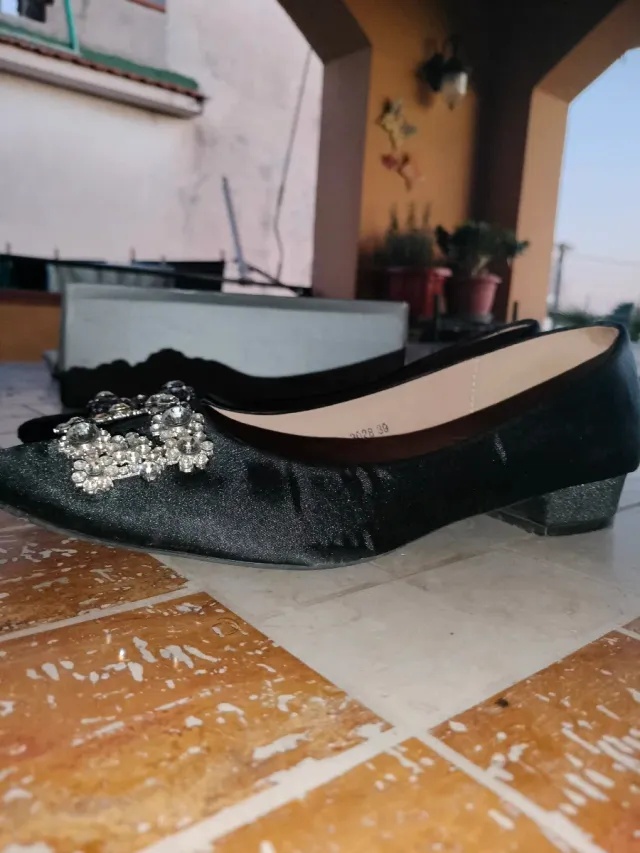 Scarpe eleganti nere con strass donna 39