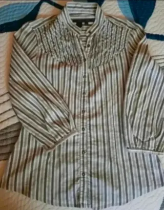 Camisa talla M Rayas Grises y Blancas