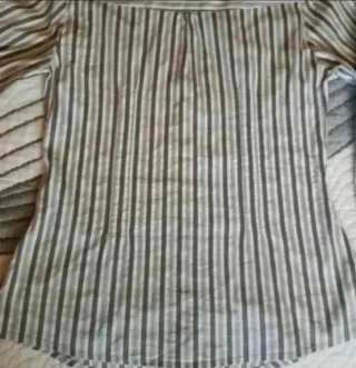 Camisa talla M Rayas Grises y Blancas