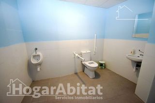 Local comercial en venta en Zona Piscinas en Burriana