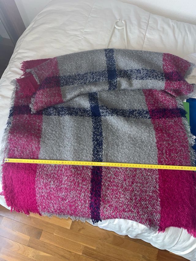 Bufanda/ Manta de cuadros de color Rosa y Gris.