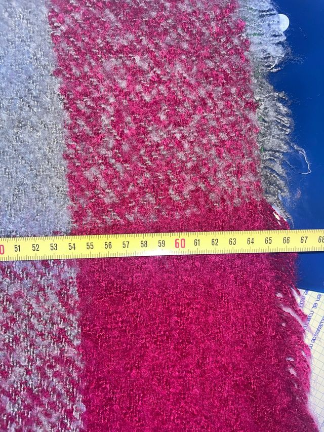 Bufanda/ Manta de cuadros de color Rosa y Gris.