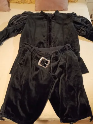 Traje de Tuna Terciopelo Negro