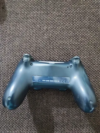3 Joypad per PS4