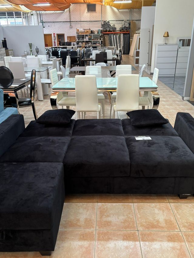 Sofá Cama Terciopelo Negro con Puff