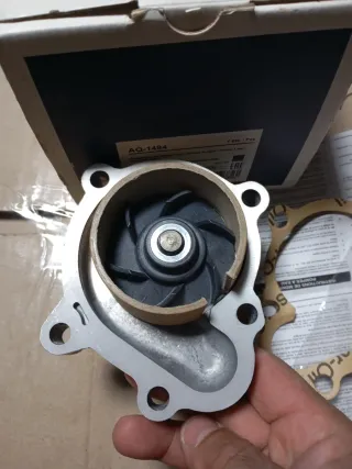 Bomba de agua Opel Corsa B 1.5 TD