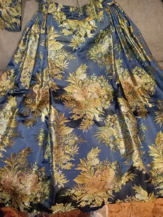 Traje Fallera Adulta/Adolescente. Talla40/42.