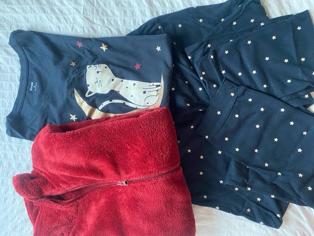 Pijama Kiabi Gato y Estrellas