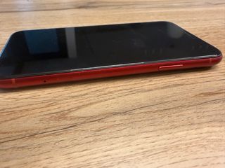 iPhone XR 64GB Rosso