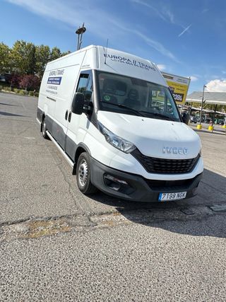 MUDANZAS Y TRANSPORTE EUROPA TRANS