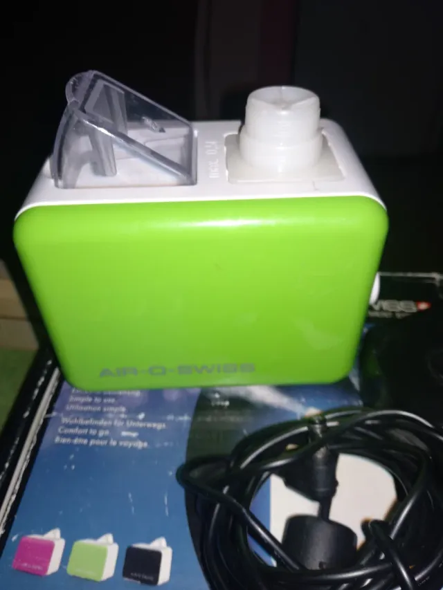 Humidificador Airo Swiss Verde y Blanco