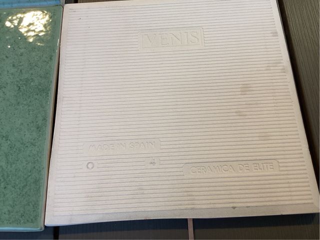 Azulejos Camp verdes Venís de Porcelanosa.