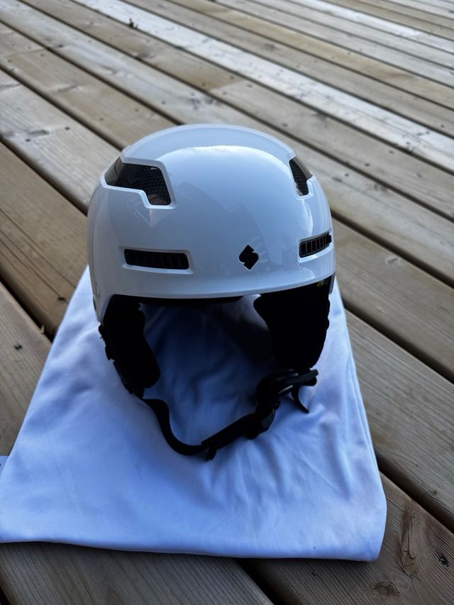 Casco Sweet Protection Blanco