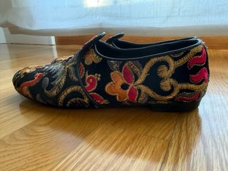 Zapatos Bordados Terciopelo Rebeca Sanver.Talla 40
