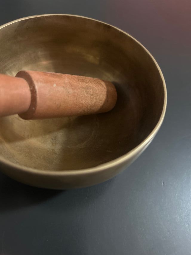 Campana Tibetana in ottone con battente
