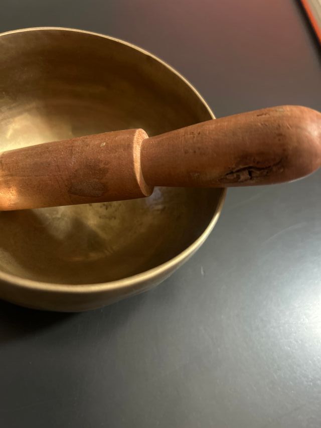 Campana Tibetana in ottone con battente