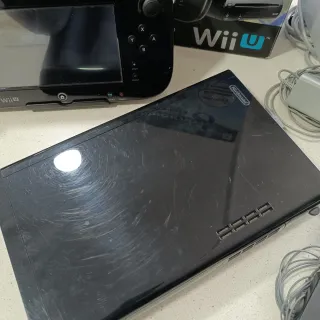 Nintendo Wii U 32GB Mario Kart 8 Pack + mandos