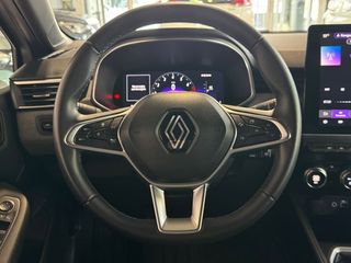 Renault Clio 1.0TCE 91CV TECHNO.- " AÑO 2024 ".- " SOLO 32.450 KM ".- " IMPECABLE ".- " GARANTÍA FABRICANTE RENAULT ".-" MUY EQUIPADO ".-" ETIQUETA VERDE (C) EURO-6EA ".-