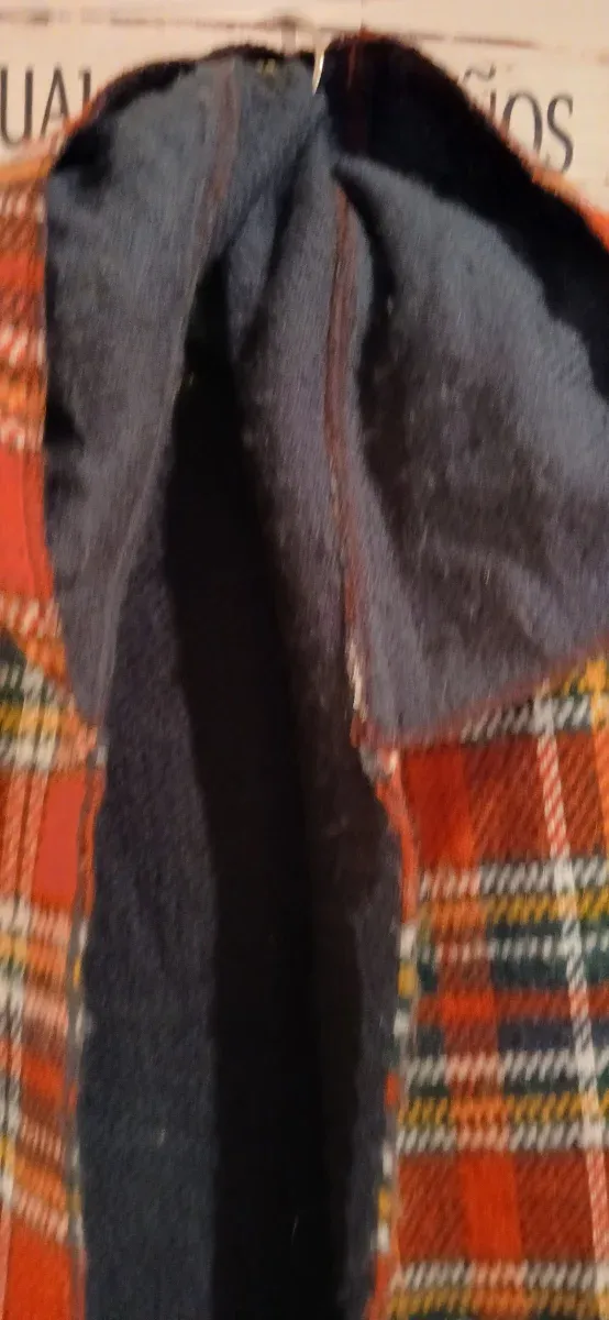 Capa escocesa con capucha