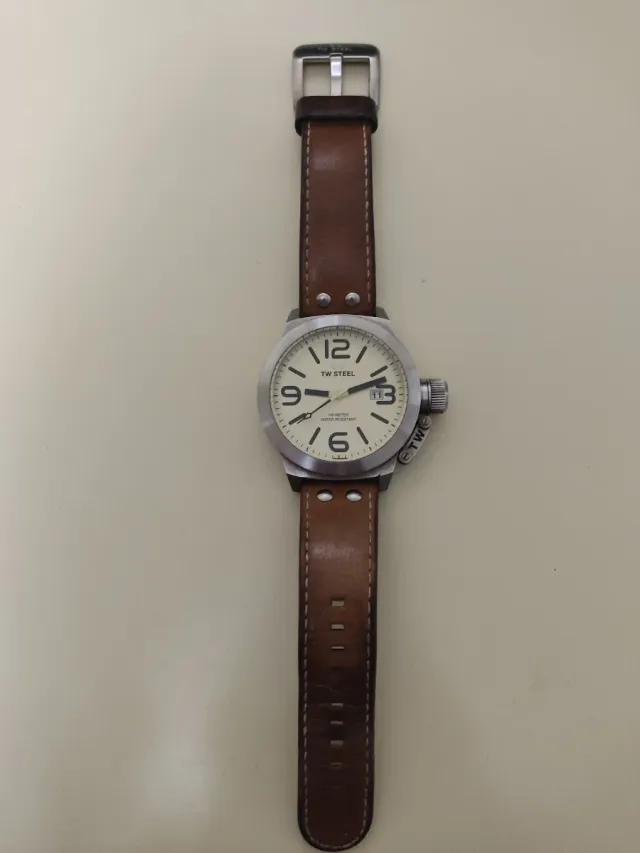 Reloj TW Steel CS11 Canteen Leather