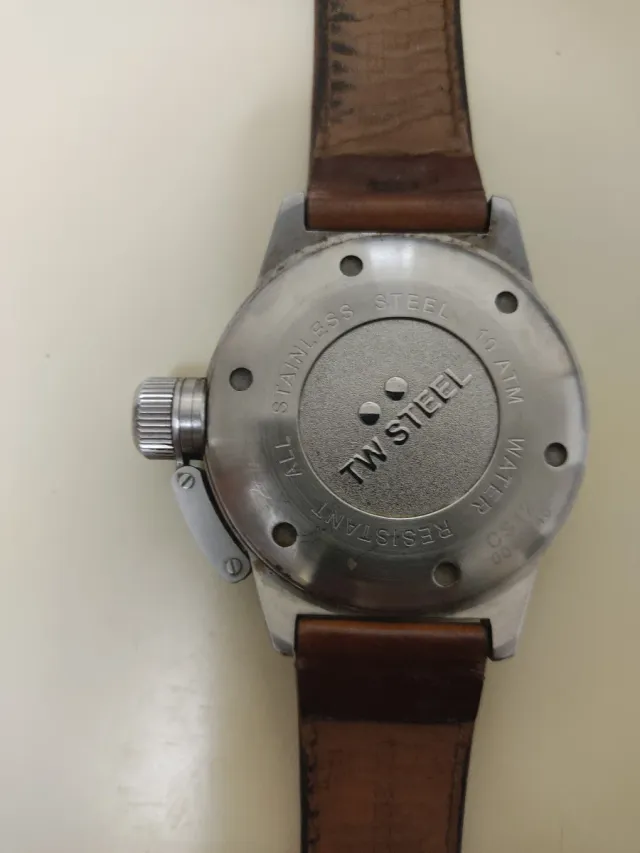 Reloj TW Steel CS11 Canteen Leather