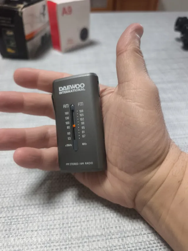 Radio Daewoo FM/AM Portátil