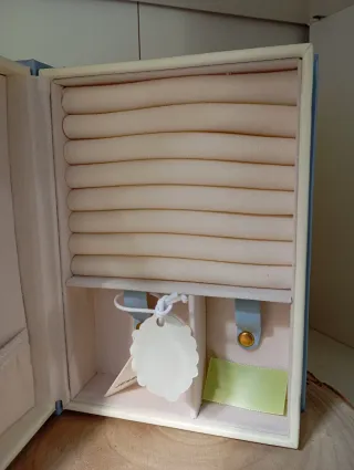 Portagioie a Libro Fiori Bianchi