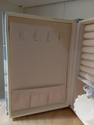 Portagioie a Libro Fiori Bianchi