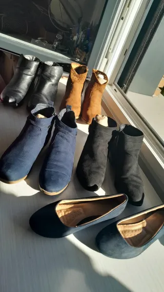 Botines azules y marrones