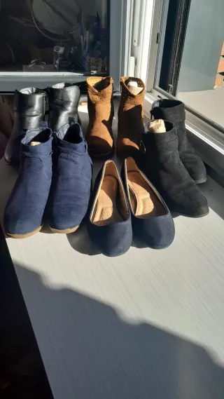 Botines azules y marrones